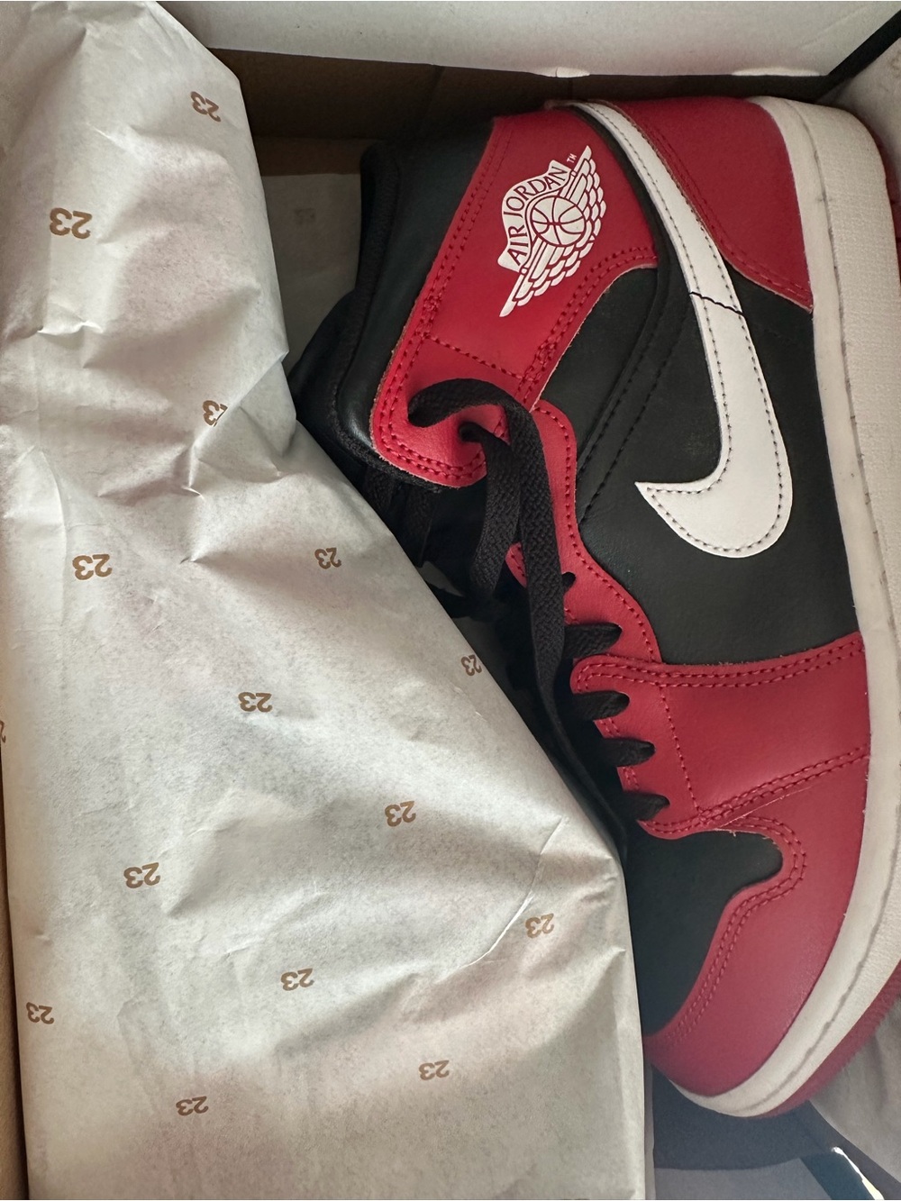 Air Jordan 1 Mid